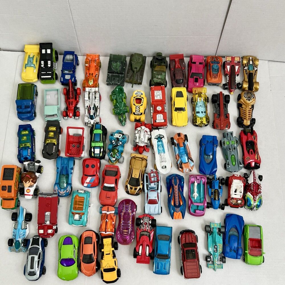 Huge Lot 61 Diecast Cars Hot Wheels Matchbox Vintage Military Tanks Mixed Bundle